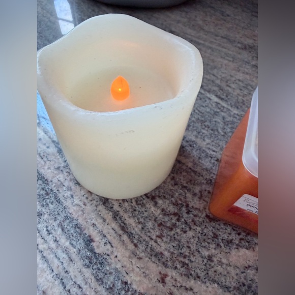 Candles and diffuser - Picture 7 of 11